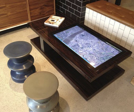 интерактивный кофейный столик