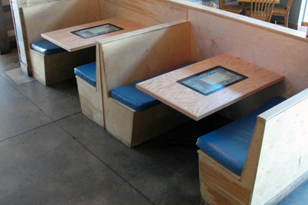 интерактивные сенсорные столы для кафе