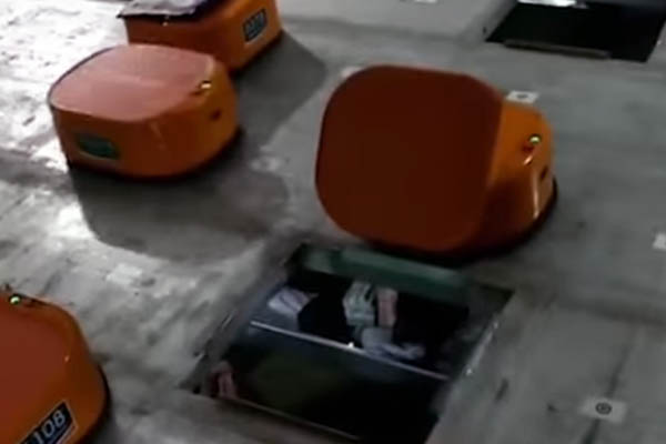 робот сортировщик в Китае