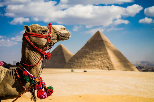 Пирамиды - одно из посещаемых мест на планете