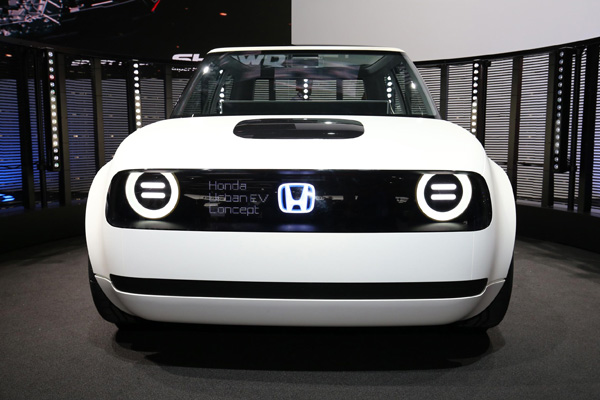 Электрический автомобиль Honda Urban EV