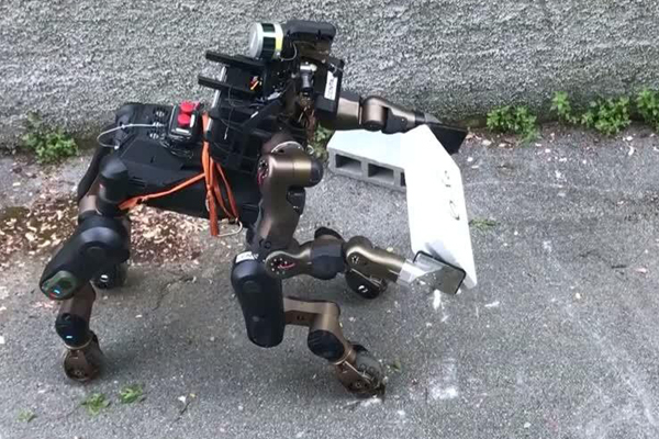 Робот — кентавр поможет в ликвидации стихийных бедствий